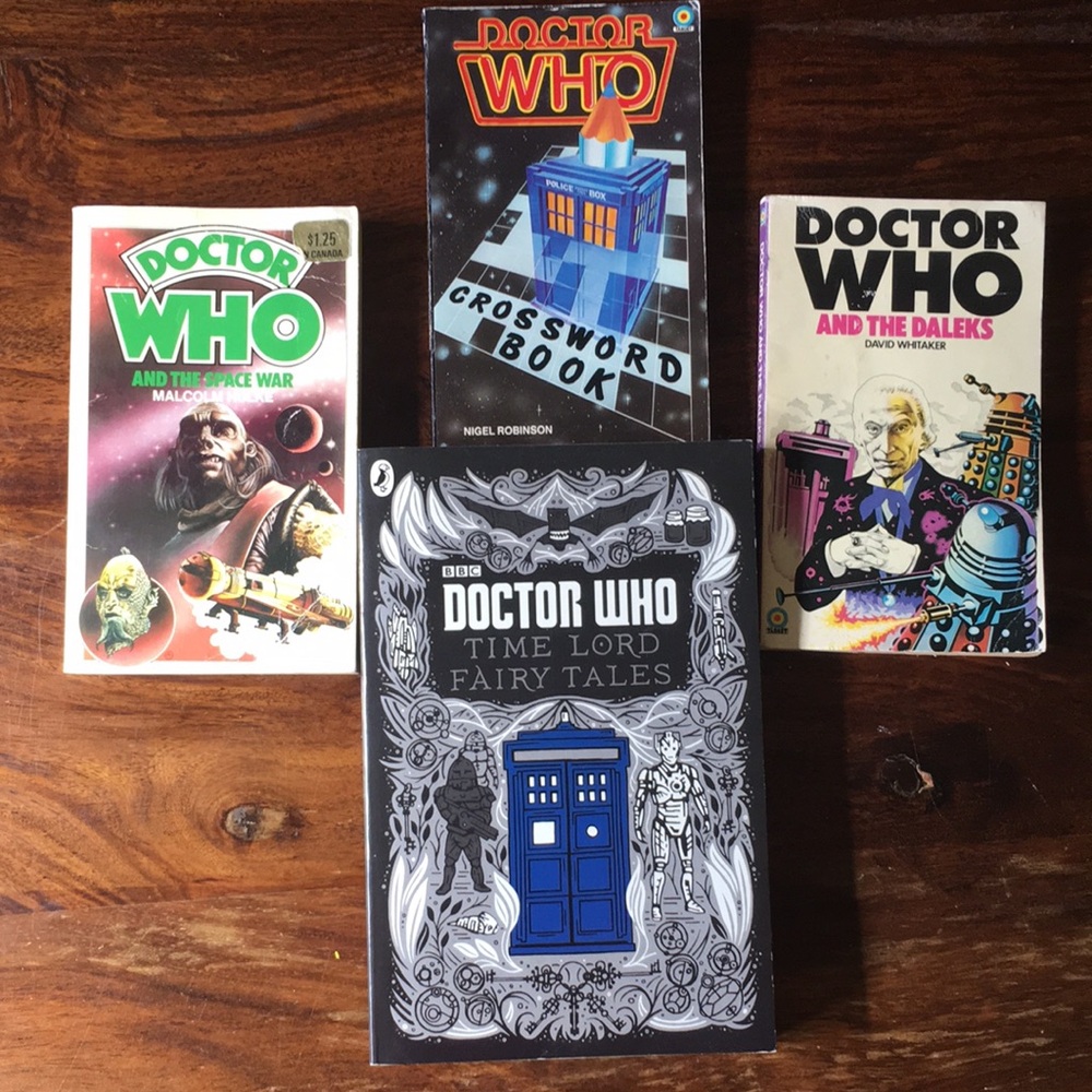 4 Doctor Who Paperback Books : 3 Vintage Small + 1 Newer Big